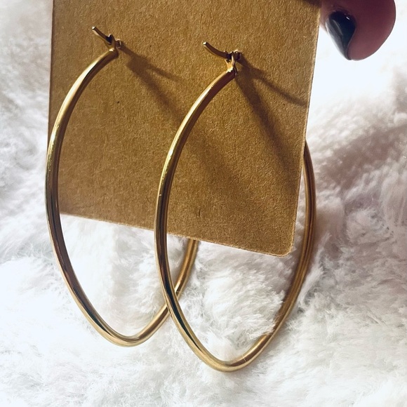 Gold Oval Loop Drop Earrings – 2" ✨ - Picture 6 of 6